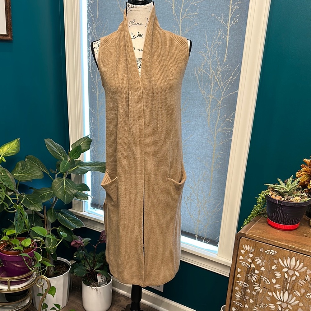 Tan Sleeveless Knit Cardigan Vest